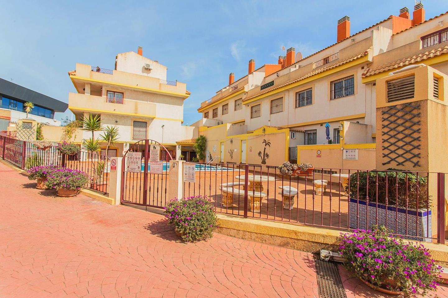 236 Sunny Duplex -Alicante Holiday โอริอุเอลา ภายนอก รูปภาพ
