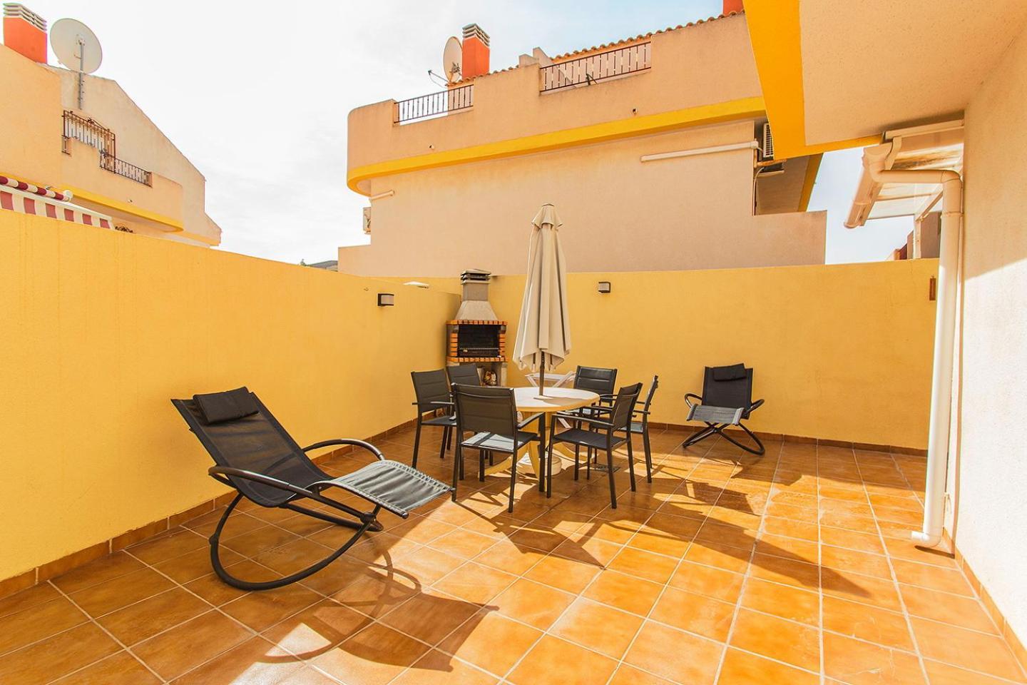 236 Sunny Duplex -Alicante Holiday โอริอุเอลา ภายนอก รูปภาพ
